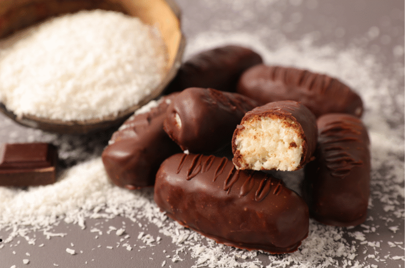 Healthy No-Bake Keto Bounty Bars